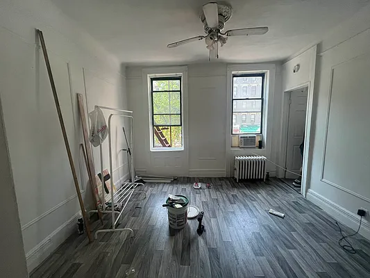 Rented by Compass | media 7