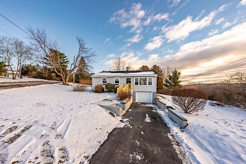 2nd image of 6 Brod Acres Road