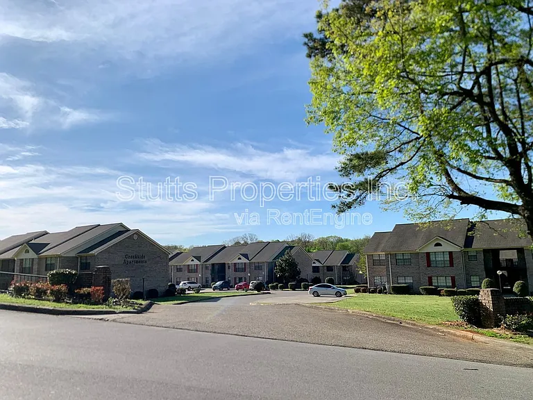 Creekside Apartments — Photo 63