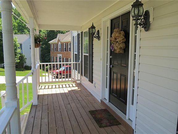 4th image of 3313 Alderwood Way