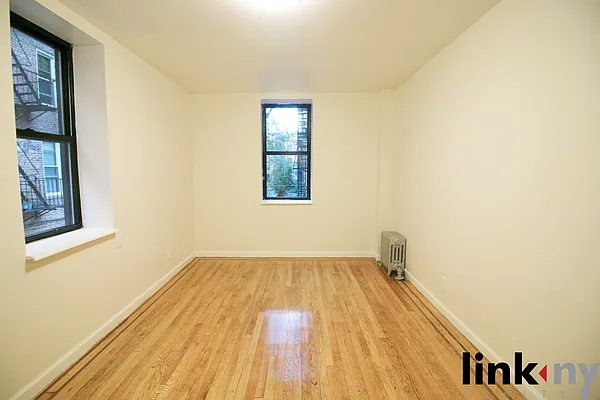 Rented by Link NY Realty | media 21
