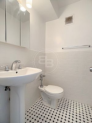 4th image of 30 W 141st St APT 11N