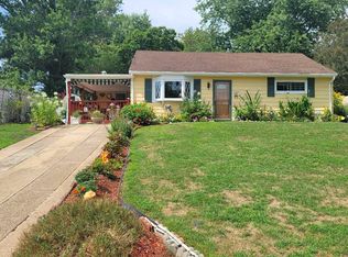 16 Theresa St, Ewing, NJ 08618
