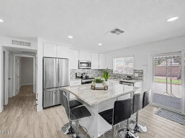 18004 N 33RD Drive, Phoenix, AZ 85053