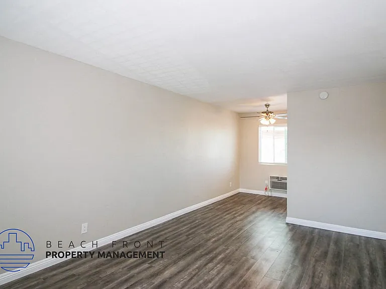 20936 Amie Ave — Photo 6