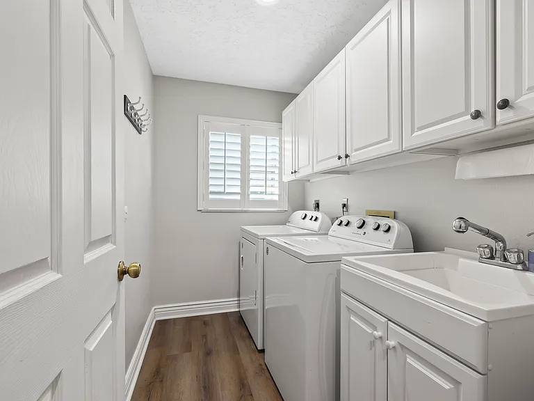 4125 Pinar Dr — Photo 15