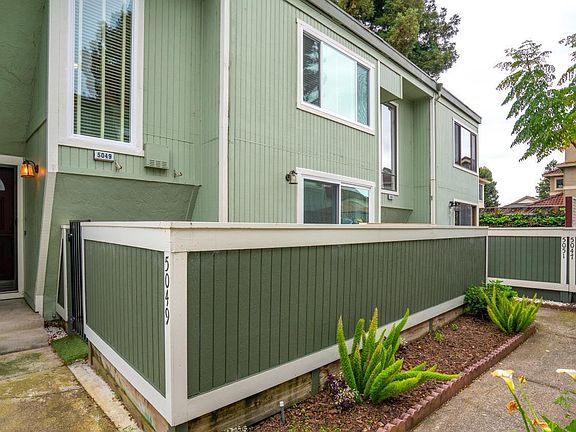 2nd image of 5049 Country Club Drive