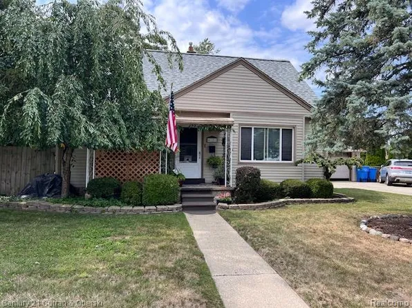 6121 N Gulley Rd, Dearborn Heights, MI 48127