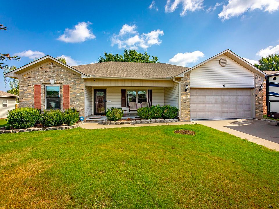 1st image of 32 Orchid Ln