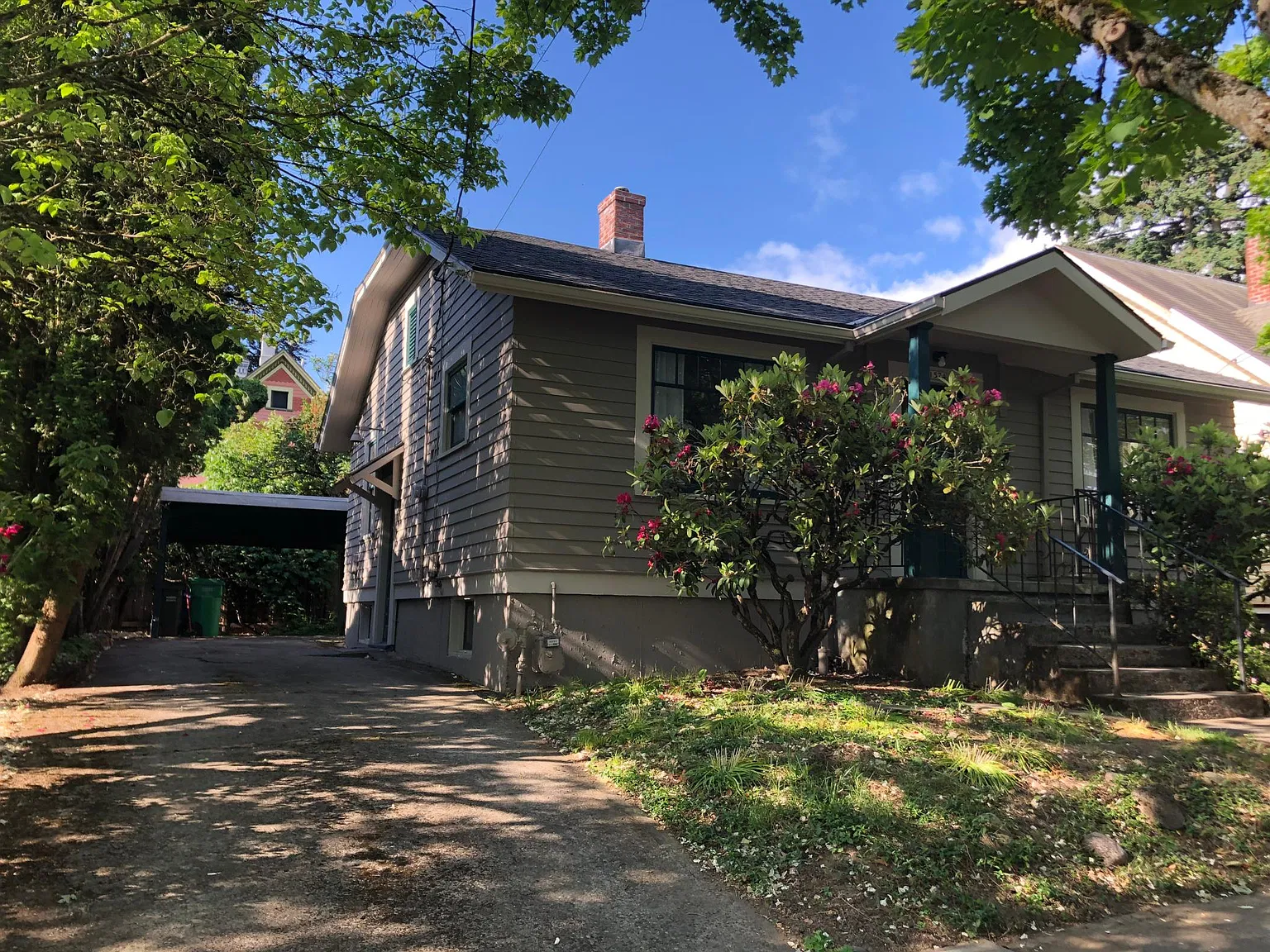 1524 SE Miller St — Photo 2