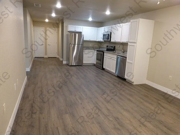 1305 Mission Dr #A — Photo 5