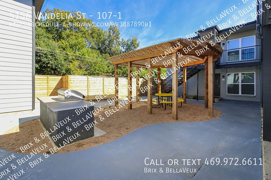 2nd image of 5156 Vandelia St #107-1