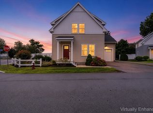 2 Oreilly Ln, Foxboro, MA 02035