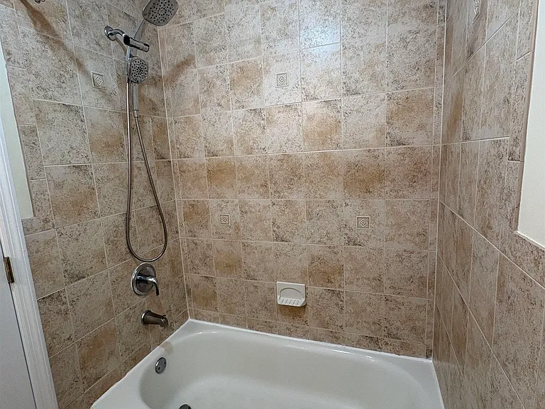37 Reservoir Ave — Photo 23