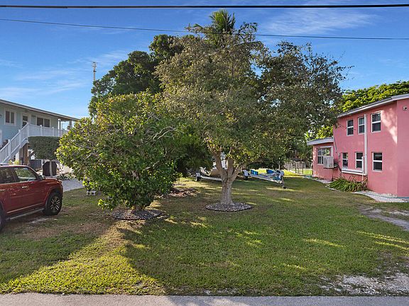2nd image of 116 Snapper Creek Dr