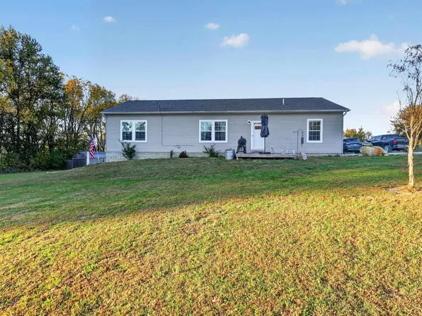 1986 E Hunter Hill Rd, Attica, IN 47918