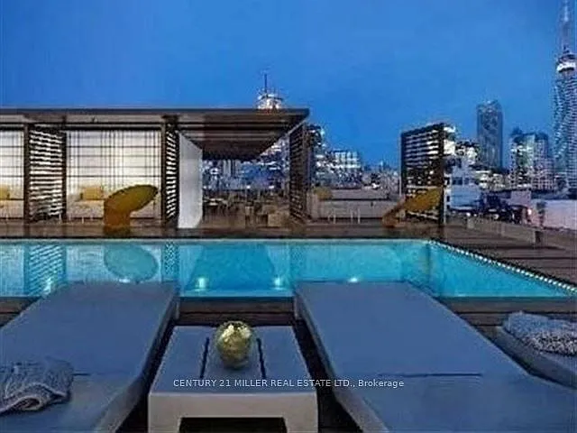 15 Beverley St #301 — Photo 3