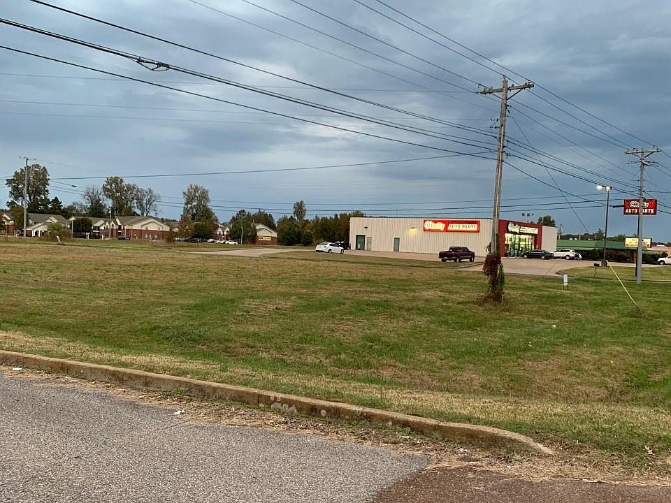 2nd image of Highway 51 N