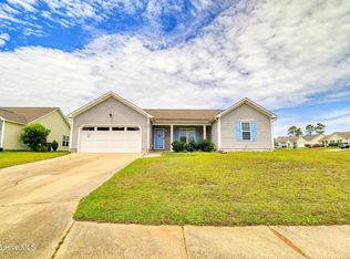 229 Red Carnation Drive, Holly Ridge, NC 28445