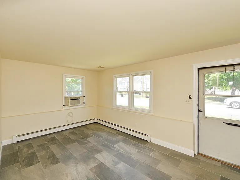 1 Leliarts Ln — Photo 1