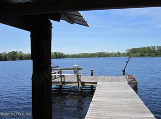 150 Hardesty Lake Rd, Interlachen, FL 32148