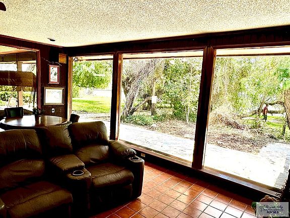 4th image of 167 Creekbend Dr