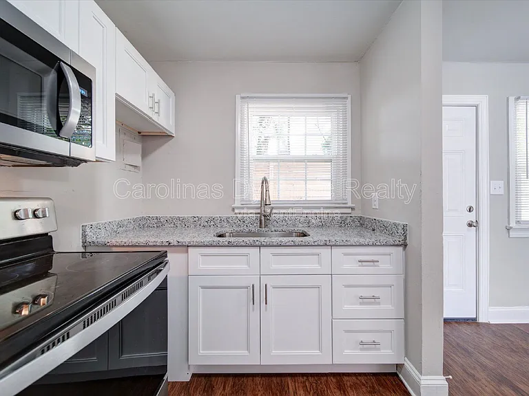 321 S Gardner Ave #6 — Photo 17