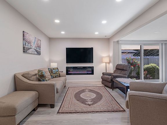 5th image of 5833 Arapaho Dr