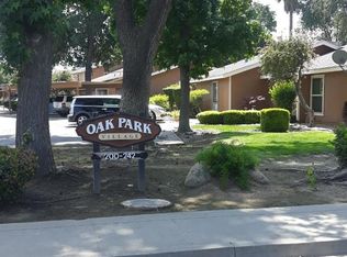 206 N Crenshaw Rd, Visalia, CA 93291