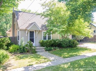 231 E Washington St, Dimondale, MI 48821