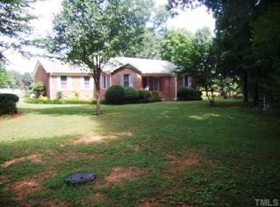 516 E Graham St, Mebane, NC 27302