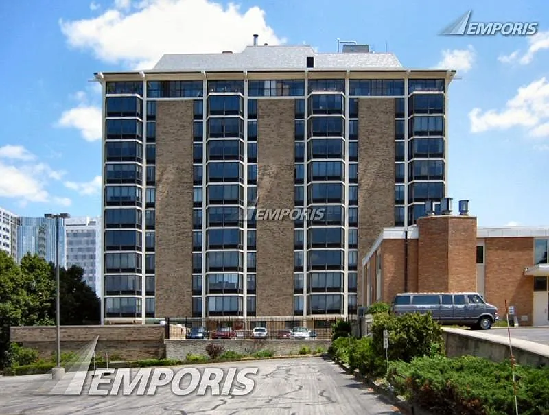 207 5th Ave SW #102
