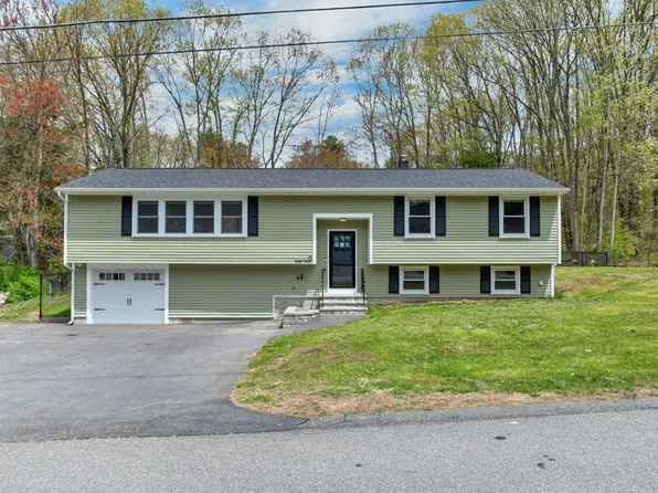 13 Doris Street, Derry, NH 03038