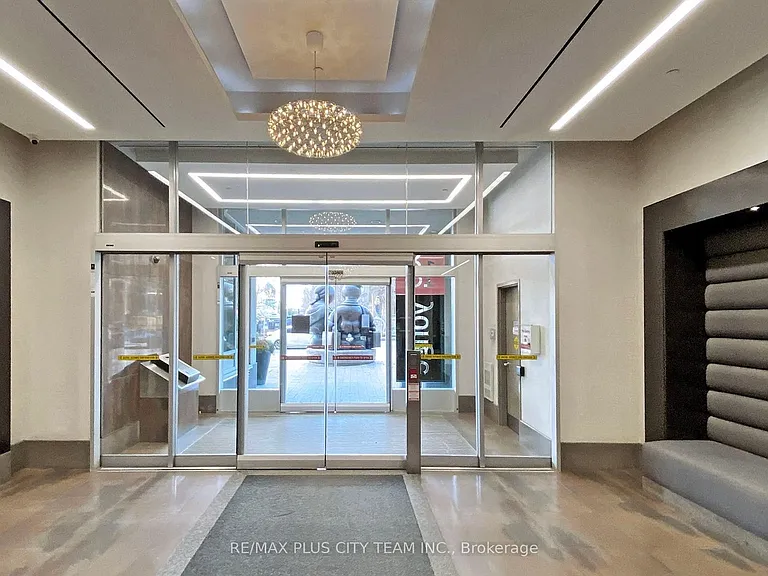 18 Yonge St #2904 — Photo 32