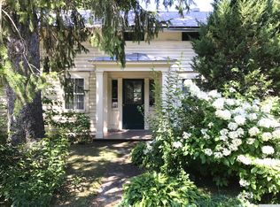 1077 River Rd, Red Hook, NY 12571