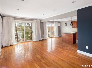 201 Highview Avenue #C2, Stamford, CT 06907