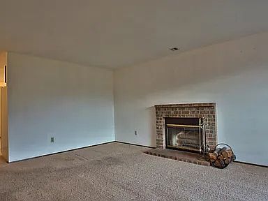 5th image of 1221 S 93rd St