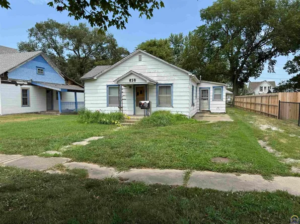 828 Main St, Osage City, KS 66523