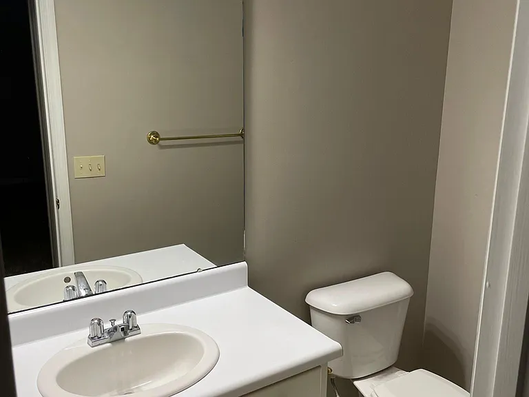 438 Joshua Ct — Photo 10