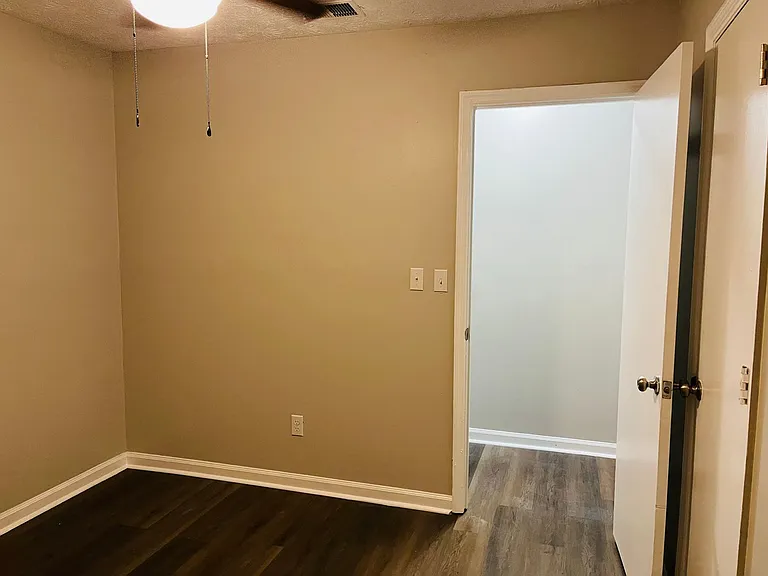 145 Pine Ter — Photo 15