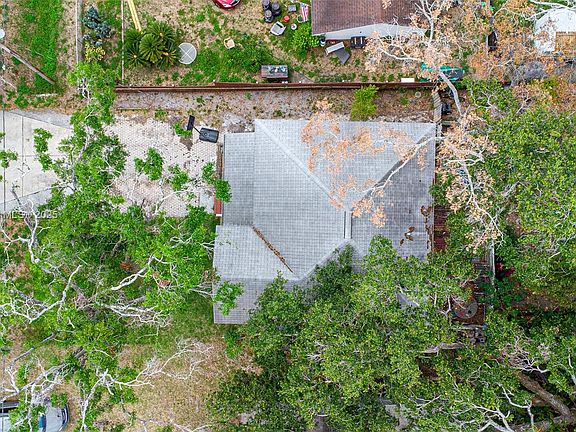 3rd image of 8304 N Orleans Ave