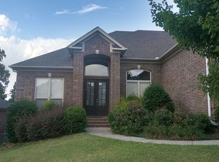 206 Commentry Ln, Little Rock, AR 72223