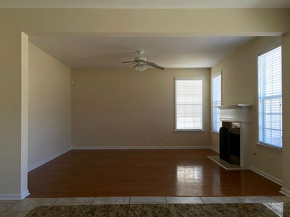 4th image of 508 Merrill Ln