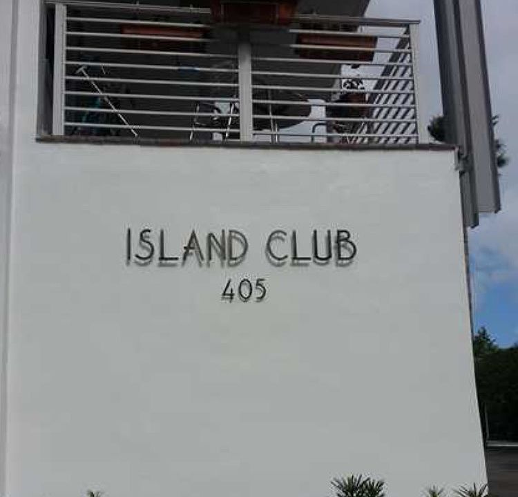 1st image of 405 N Hibiscus Dr APT 102