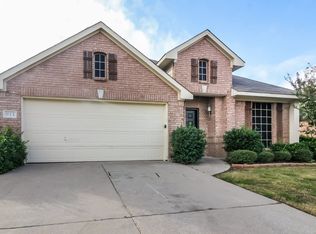 911 Remington Ranch Rd, Mansfield, TX 76063