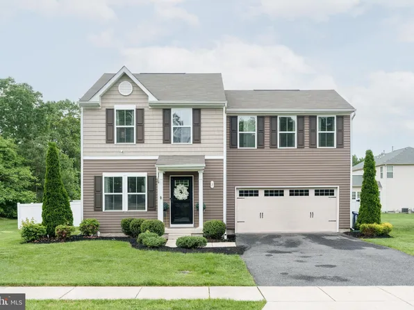 1 Ridgely Forest Dr, Elkton, MD 21921
