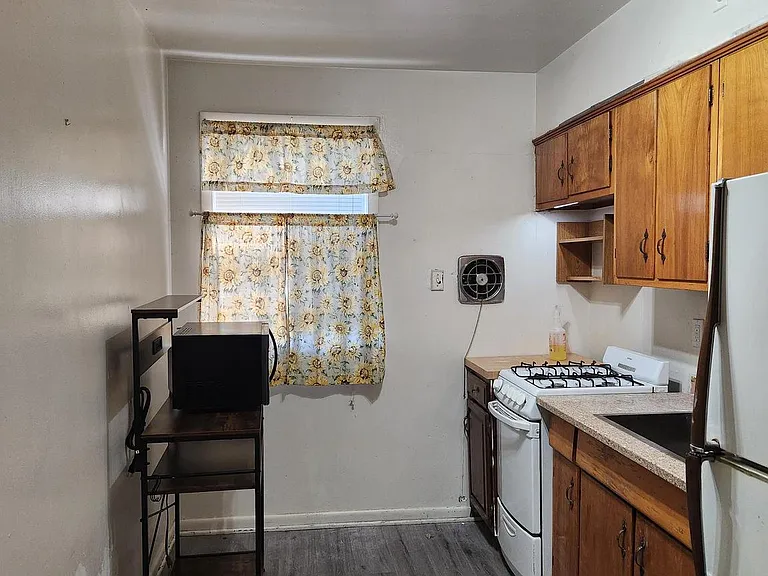 3817 Birchview Ave #2 — Photo 6