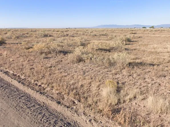 79 Section #8, Moriarty, NM 87035