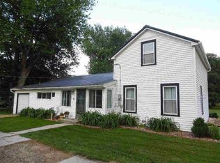 805 S Bluff St, Albany, IL 61230