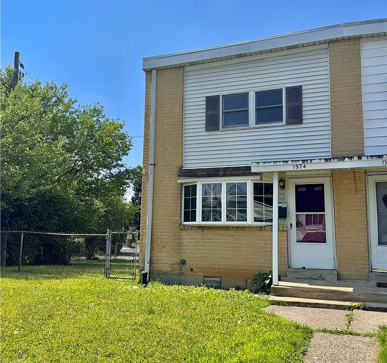 1974 S Idaho St